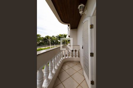 Casa de condomínio à venda com 550m², 4 quartos e 6 vagasSacada