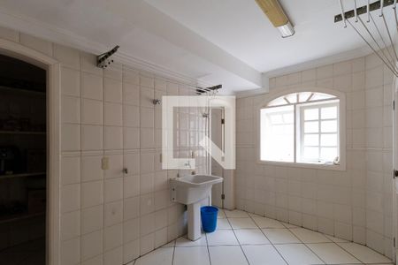 Casa de condomínio à venda com 550m², 4 quartos e 6 vagasÁrea de Serviço