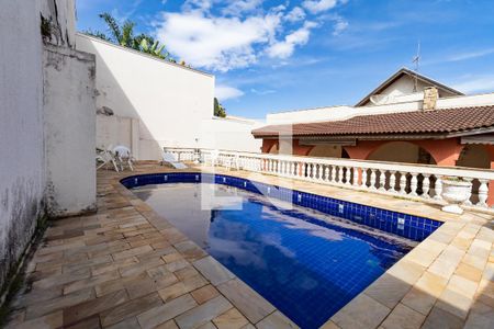 Casa de condomínio à venda com 550m², 4 quartos e 6 vagasPiscina