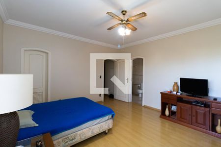 Casa de condomínio à venda com 550m², 4 quartos e 6 vagasQuarto Suíte