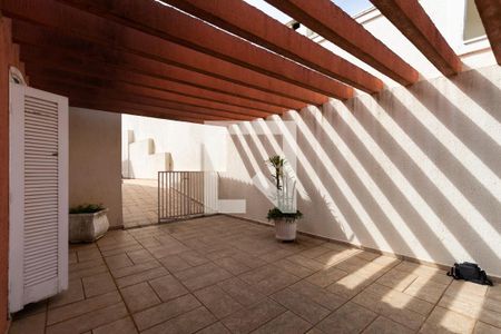 Casa de condomínio à venda com 550m², 4 quartos e 6 vagasÁrea Externa