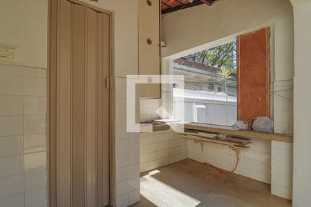 Casa para alugar com 300m², 4 quartos e 3 vagasÁrea de Serviço