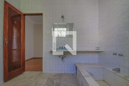 Casa para alugar com 300m², 4 quartos e 3 vagasBanheiro 1