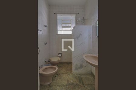 Casa para alugar com 300m², 4 quartos e 3 vagasBanheiro 2