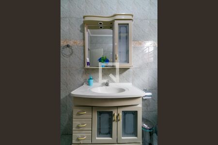 Casa à venda com 180m², 3 quartos e 1 vagaBanheiro 2