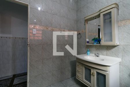 Casa à venda com 180m², 3 quartos e 1 vagaBanheiro 2