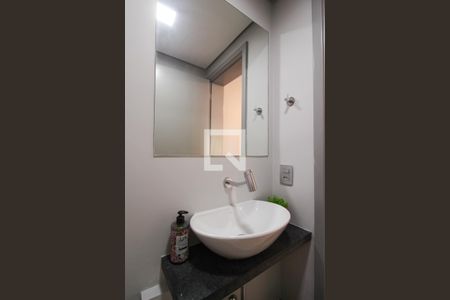 Lavabo  de apartamento para alugar com 1 quarto, 49m² em Jardim Europa, São Paulo