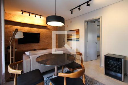 Sala de apartamento para alugar com 1 quarto, 49m² em Jardim Europa, São Paulo