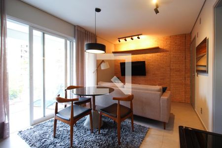 Sala de apartamento para alugar com 1 quarto, 49m² em Jardim Europa, São Paulo