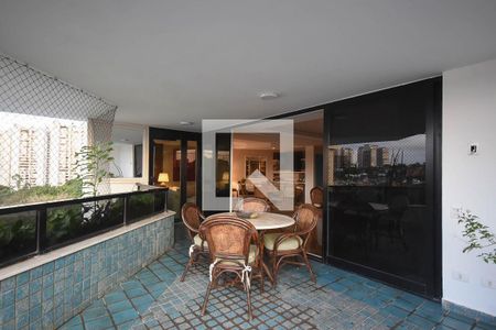 Varanda de apartamento à venda com 4 quartos, 370m² em Real Parque, São Paulo