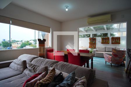 Sala de casa de condomínio à venda com 3 quartos, 177m² em Vila Jardim, Porto Alegre