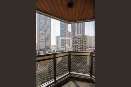 Apartamento à venda com 211m², 3 quartos e 3 vagas Apartamento à venda com 211m², 3 quartos e 3 vagasSacada