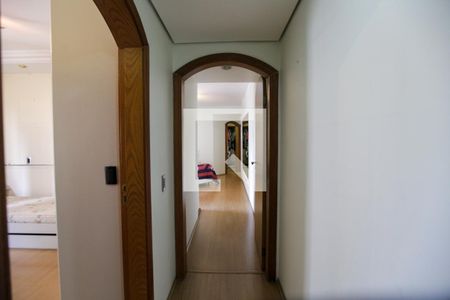 Apartamento à venda com 211m², 3 quartos e 3 vagas Apartamento à venda com 211m², 3 quartos e 3 vagasCorredor