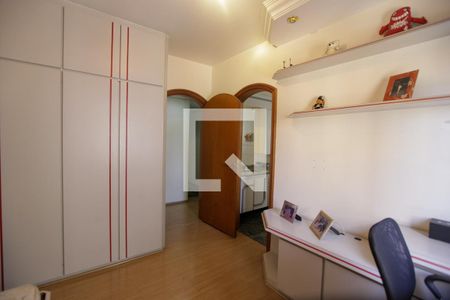 Apartamento à venda com 211m², 3 quartos e 3 vagas Apartamento à venda com 211m², 3 quartos e 3 vagasSuíte 2