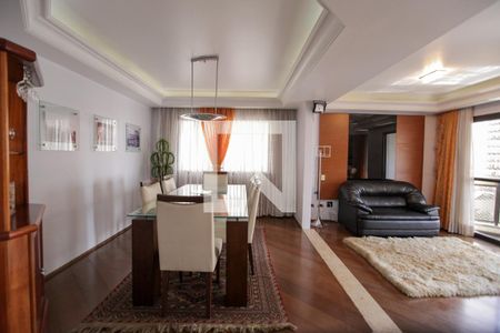 Apartamento à venda com 211m², 3 quartos e 3 vagas Apartamento à venda com 211m², 3 quartos e 3 vagasSala