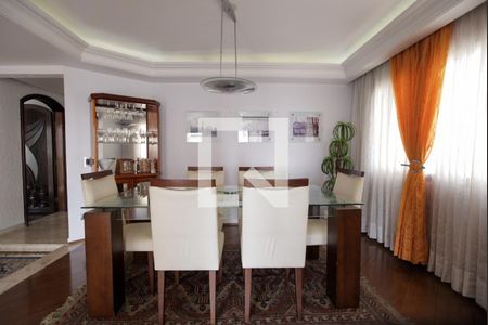 Apartamento à venda com 211m², 3 quartos e 3 vagas Apartamento à venda com 211m², 3 quartos e 3 vagasSala