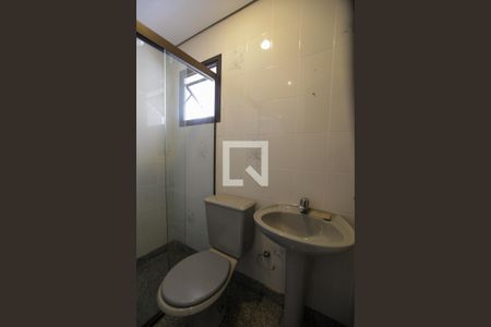 Apartamento à venda com 211m², 3 quartos e 3 vagas Apartamento à venda com 211m², 3 quartos e 3 vagasBanheiro de Serviço