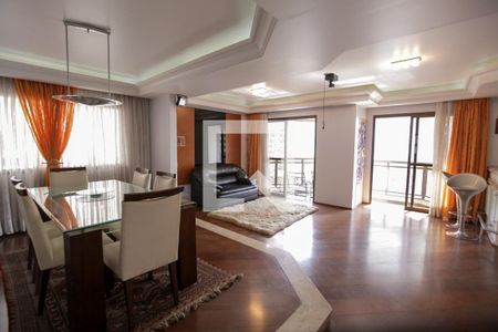 Apartamento à venda com 211m², 3 quartos e 3 vagas Apartamento à venda com 211m², 3 quartos e 3 vagasSala