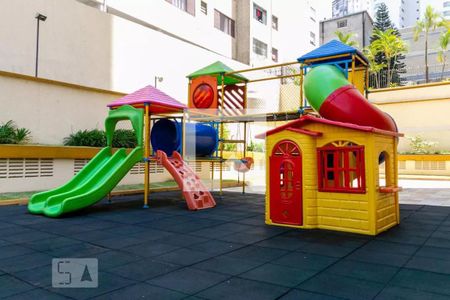 Apartamento para alugar com 80m², 2 quartos e 1 vaga Apartamento para alugar com 80m², 2 quartos e 1 vagaPlayground