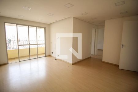 Apartamento para alugar com 80m², 2 quartos e 1 vaga Apartamento para alugar com 80m², 2 quartos e 1 vagaSala