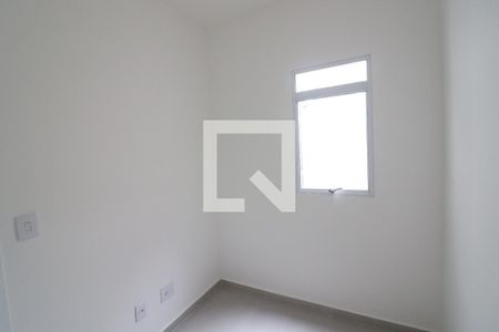 Quarto 2 de apartamento para alugar com 2 quartos, 39m² em Parada Inglesa, São Paulo