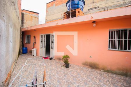 Casa à venda com 136m², 3 quartos e 2 vagas Casa à venda com 136m², 3 quartos e 2 vagasQuintal