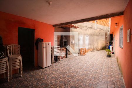 Casa à venda com 136m², 3 quartos e 2 vagas Casa à venda com 136m², 3 quartos e 2 vagasQuintal