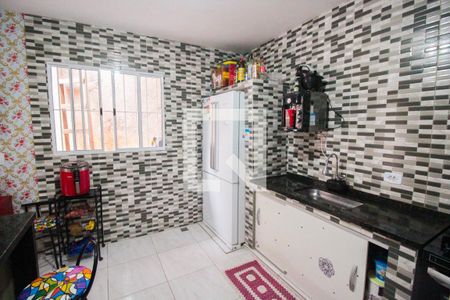 Casa à venda com 136m², 3 quartos e 2 vagas Casa à venda com 136m², 3 quartos e 2 vagasCozinha