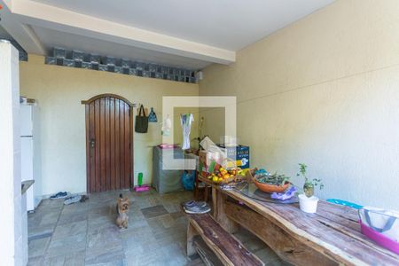 Casa à venda com 720m², 4 quartos e 4 vagas Casa à venda com 720m², 4 quartos e 4 vagasÁrea de Serviço