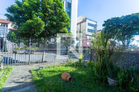 Casa à venda com 720m², 4 quartos e 4 vagas Casa à venda com 720m², 4 quartos e 4 vagasJardim