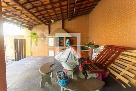 Casa à venda com 720m², 4 quartos e 4 vagas Casa à venda com 720m², 4 quartos e 4 vagasÁrea da Churrasqueira