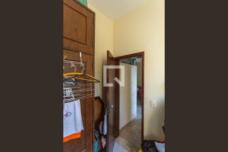 Casa à venda com 720m², 4 quartos e 4 vagas Casa à venda com 720m², 4 quartos e 4 vagasQuarto de Serviço