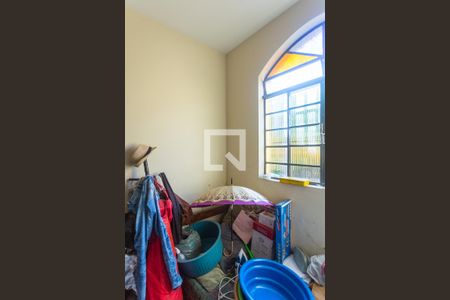 Casa à venda com 720m², 4 quartos e 4 vagas Casa à venda com 720m², 4 quartos e 4 vagasQuarto de Serviço