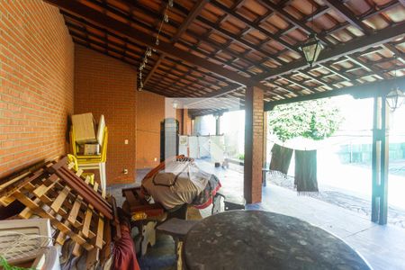 Casa à venda com 720m², 4 quartos e 4 vagas Casa à venda com 720m², 4 quartos e 4 vagasÁrea da Churrasqueira