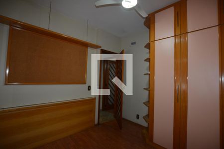 Quarto 1 de apartamento para alugar com 2 quartos, 54m² em Irajá, Rio de Janeiro
