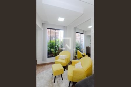 Sala de casa à venda com 2 quartos, 130m² em Parque Goncalves Junior, Guarulhos