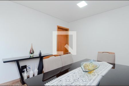 Sala de casa à venda com 2 quartos, 130m² em Parque Goncalves Junior, Guarulhos