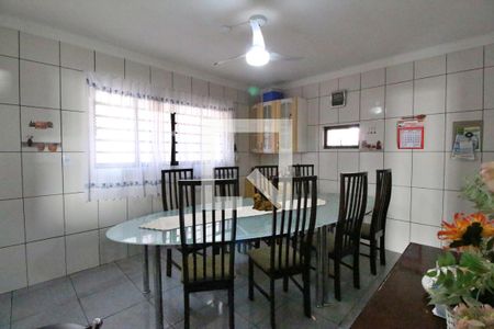 Casa à venda com 237m², 4 quartos e 4 vagasCopa