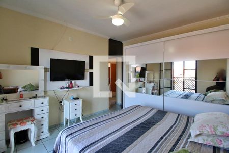 Casa à venda com 237m², 4 quartos e 4 vagasQuarto 3 (suíte)