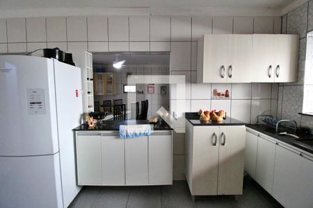 Casa à venda com 237m², 4 quartos e 4 vagasCozinha