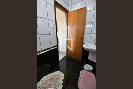 Casa à venda com 237m², 4 quartos e 4 vagasBanheiro do Quarto 4 (suíte)