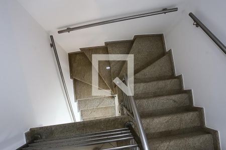 Apartamento à venda com 200m², 3 quartos e 3 vagasEscada