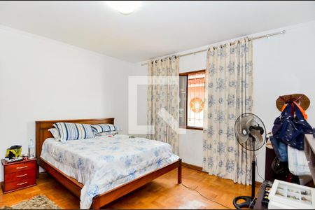 Casa à venda com 243m², 3 quartos e 2 vagasQuarto 3