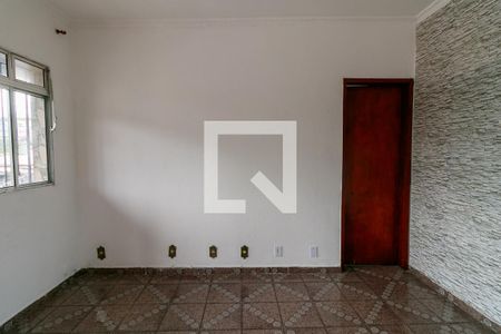 Sala de casa para alugar com 3 quartos, 130m² em Vila Paranaguá, São Paulo