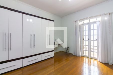 Casa à venda com 193m², 3 quartos e 5 vagasSuíte 3