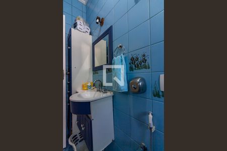 Casa à venda com 193m², 3 quartos e 5 vagasBanheiro da Suíte 2