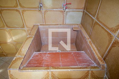 Casa para alugar com 50m², 1 quarto e sem vagaÁrea de Serviço