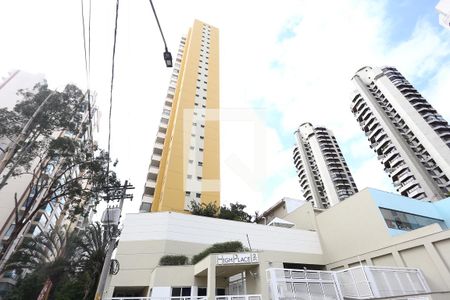 Apartamento para alugar com 70m², 2 quartos e 2 vagasFachada