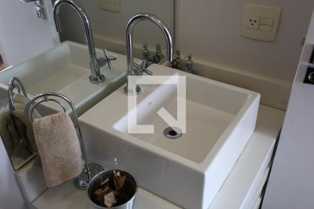 Apartamento para alugar com 70m², 2 quartos e 2 vagasLavabo