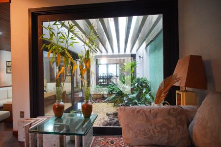 lateral jardim de casa à venda com 5 quartos, 536m² em Jardim Lindóia, Porto Alegre